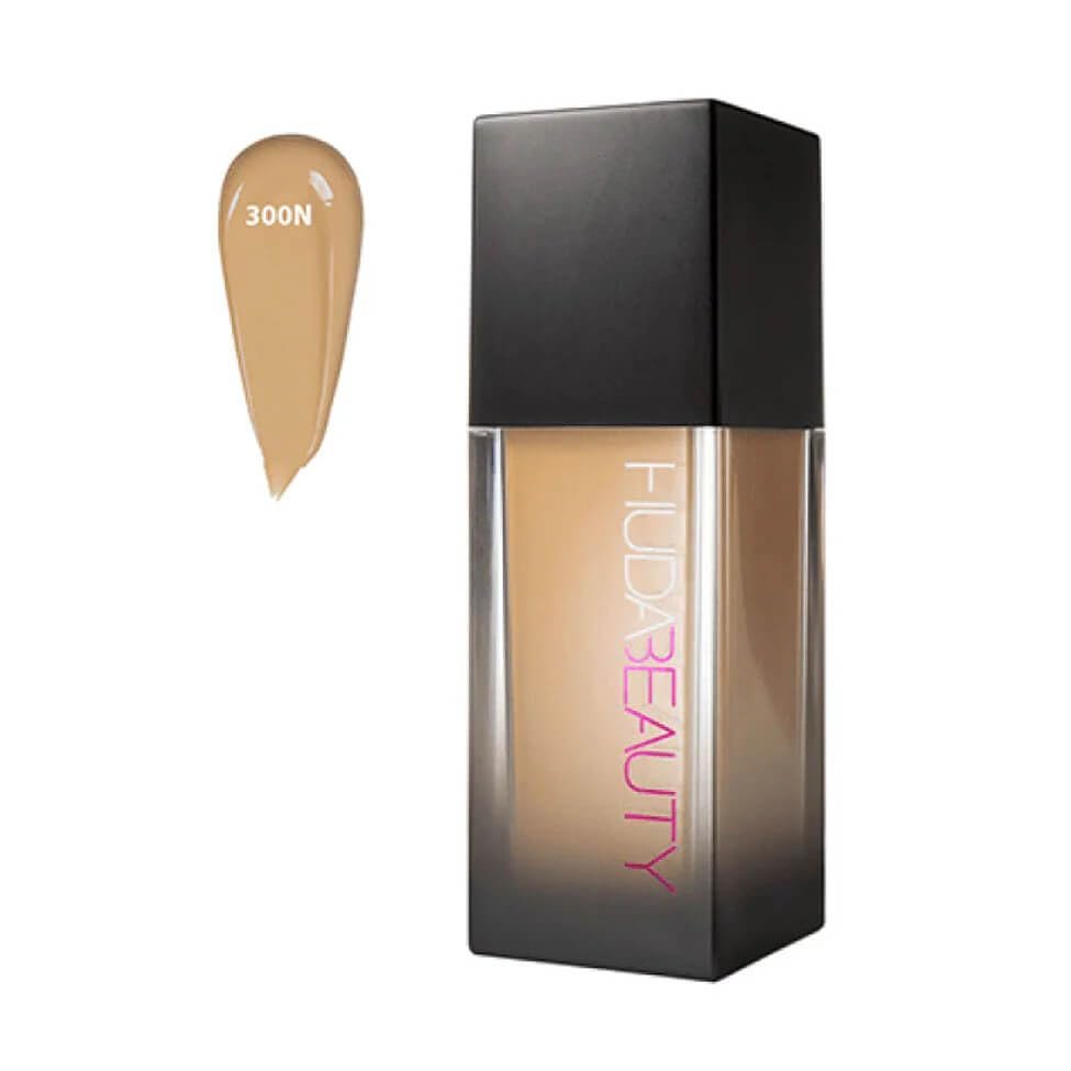 HUDA BEAUTY #FauxFilter Luminous Matte Foundation 300N Latte