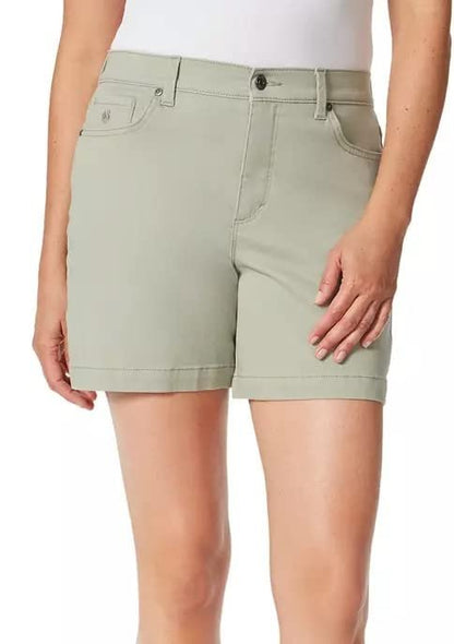Gloria Vanderbilt Women's Petite Amanda Basic Jean Short