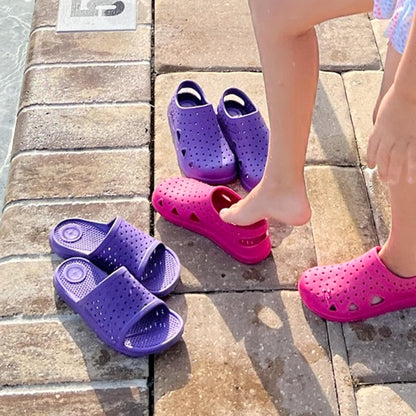 totes Everywear Lightweight Waterproof Contoured Splash and Play Clog Sandals, Paisley Purple, US 7-8 Unisex Little Kid